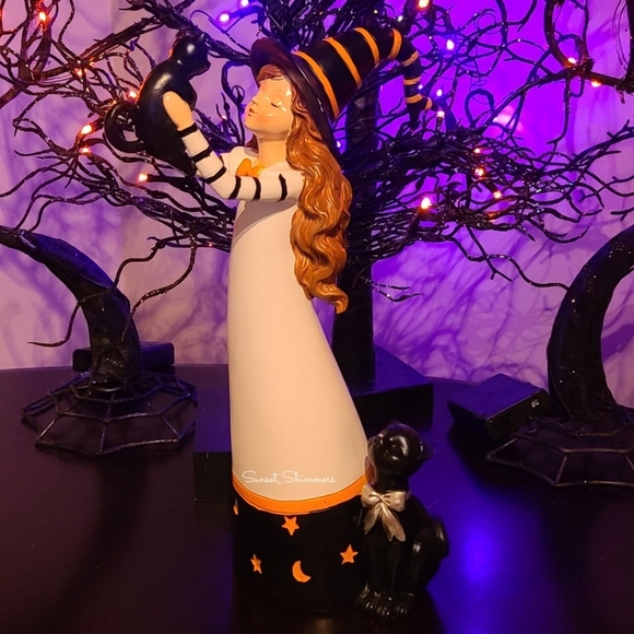 13" Halloween Witch With Mama Black Cat & Baby Kitten Figurine Statue Decor New - Picture 8 of 11